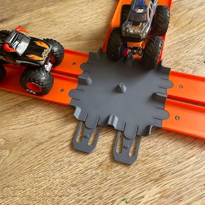 2-Lane Crossroads Track Connector: Hot Wheels & Monster Truck Compatible