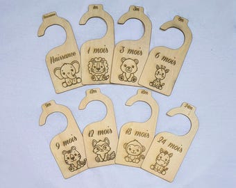 Children&#39;s animal wardrobe divider hanger