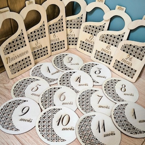 LOT- Cartes étapes et cintre séparateur de penderie canage enfant