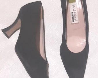 Vintage Pied a Terre pumps uit de jaren 90 van zwart suède, klassieke pumps met amandelvormige neus en hoge hak, gemaakt in Italië met leren voering, maat EU 38 / US 7