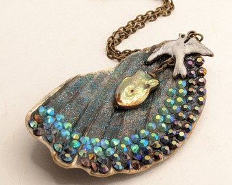 Vintage Pendant Necklace Bronze Shell Bird Seagull Keepsake  Rhinestone Bronze Blue Ocean VividColors