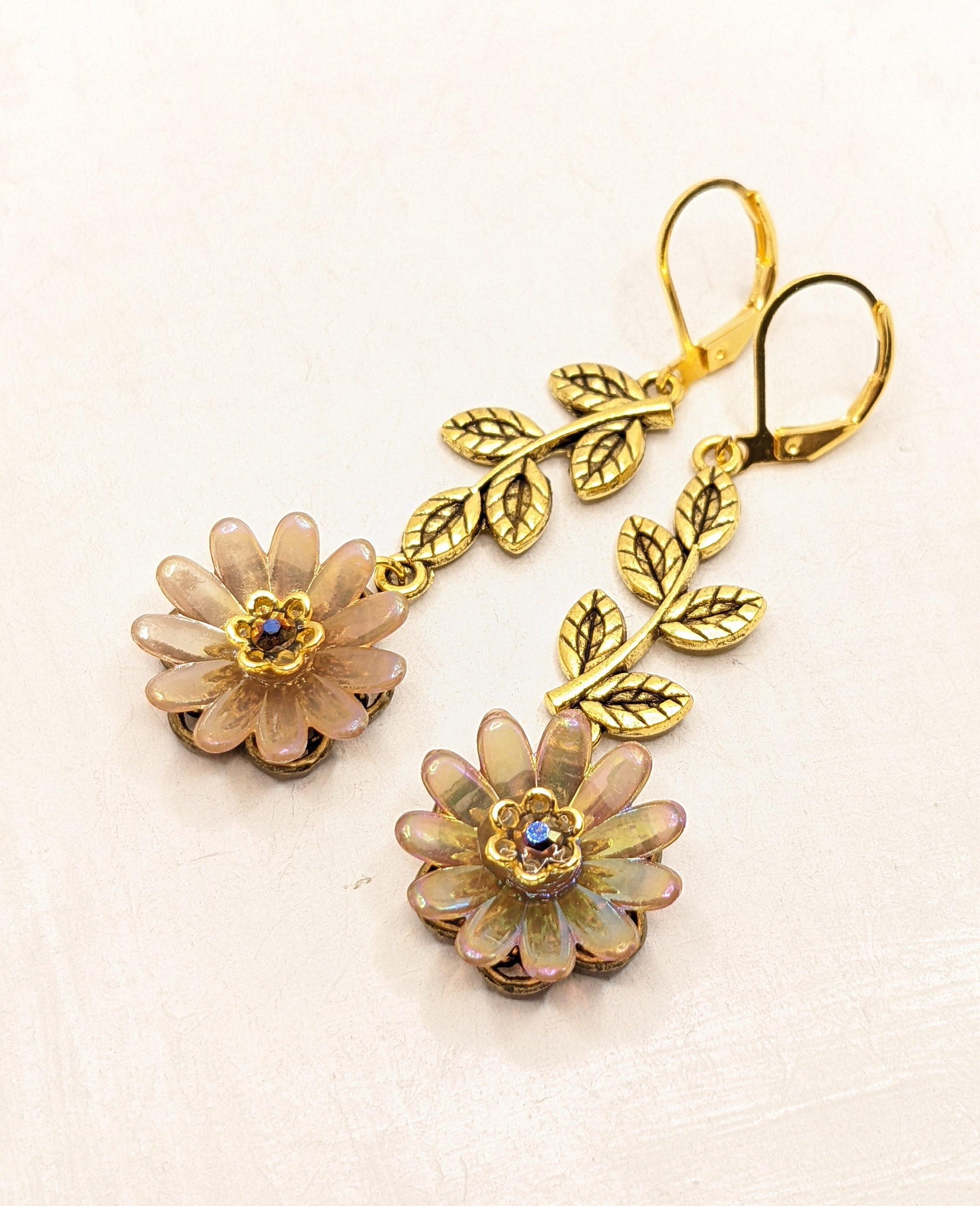 Guess Orecchini Orecchini Vintage A Fiocco Margherita - Diametro 12mm, Argento Placcato, Per Matrimoni, Damigelle Mini Dream - Foto 6