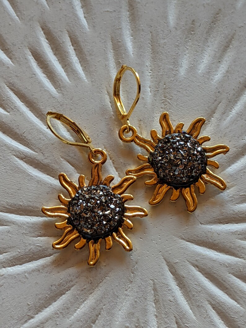 Vintage Earrings Spiritual Golden Sun VividColors Gold Energy Jewelry Reiki Yoga Good Luck Charm Alchemy Eclipse