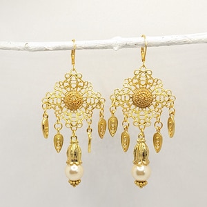 Earrings Vintage, White, Pearl, Gold, Bridal, Wedding, Oriental, Prom, Flower Bud, Bride, Romantic, Bridesmaids, VividColors