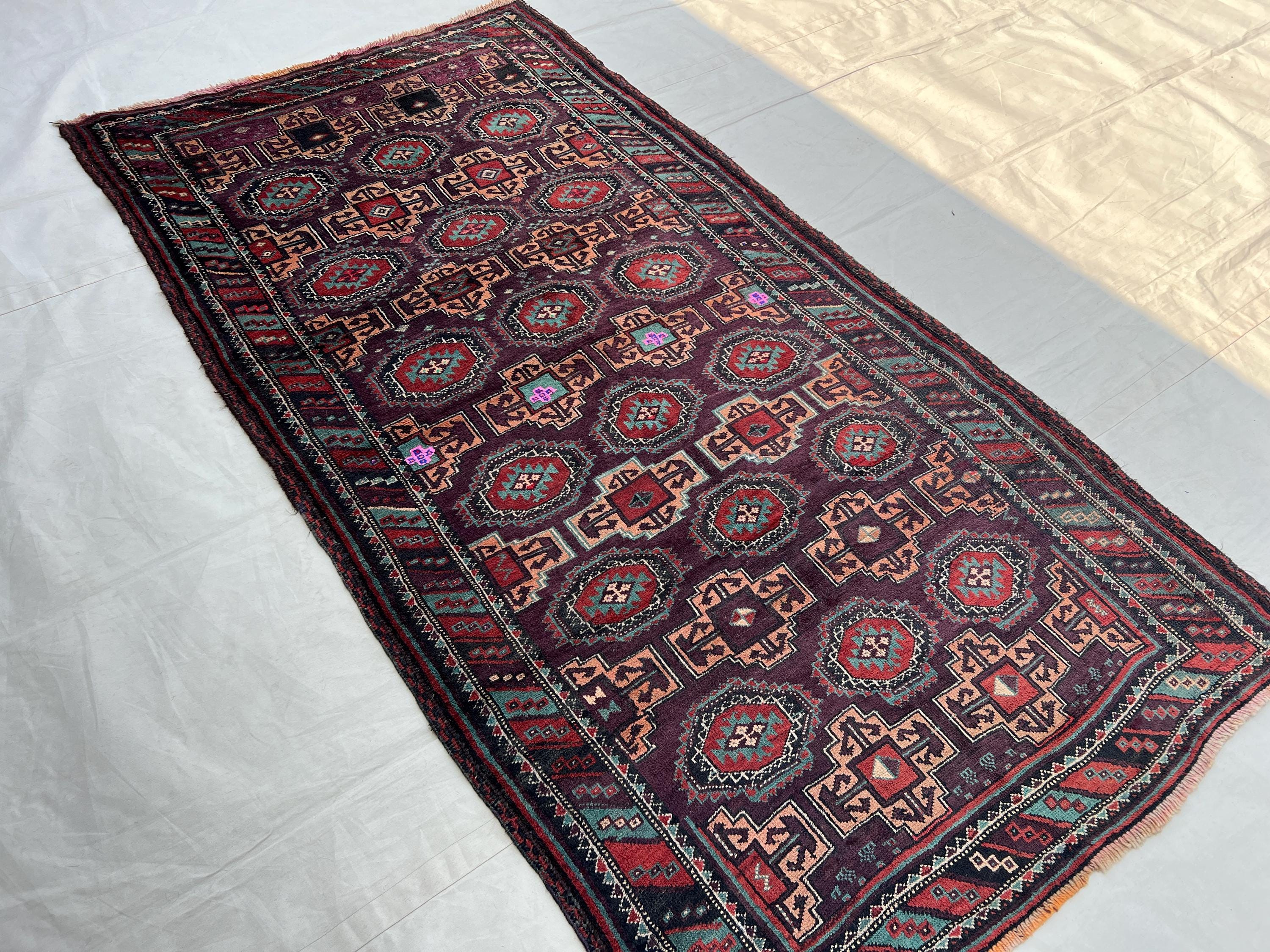 ラグ・カーペット Baluch small rug Baluch Rug - Etsy