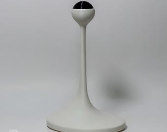 Minimalist Helmet Display Stand – 3D Printed Stand for Cosplay & Collectible Helmets