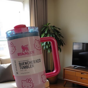 Vaso personalizado de Hello Kitty Stanley de 40 oz, taza de viaje portátil, taza para bebidas frías y calientes, vaso para acampar de Sanrio, bebida para aventuras al aire libre