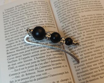RéCycl'page rock - Marque-page en perles de bois upcyclées noires et perles en acier inox tête de mort