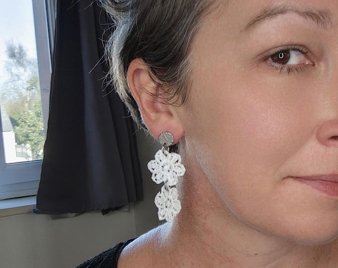 Ultra light lace earrings