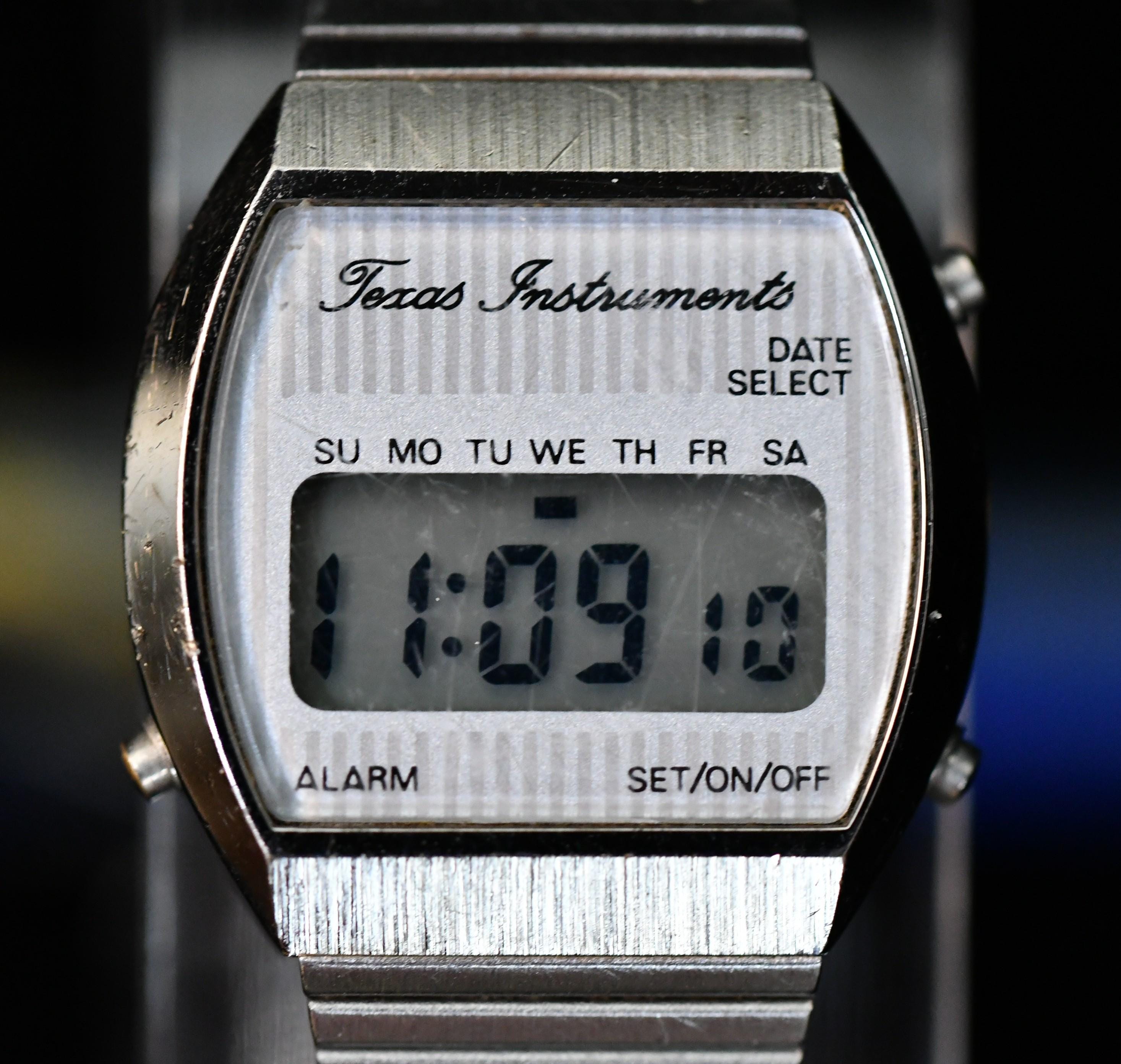 TEXAS INSTRUMENTS デジタル ビンテージ メンズ 腕時計 TEXAS INSTRUMENTS デジタル ビンテージ メンズ 腕時計 Texas