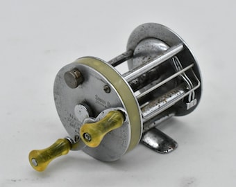Vintage South Bend No 400 Model E Made In USA Fishing Reel