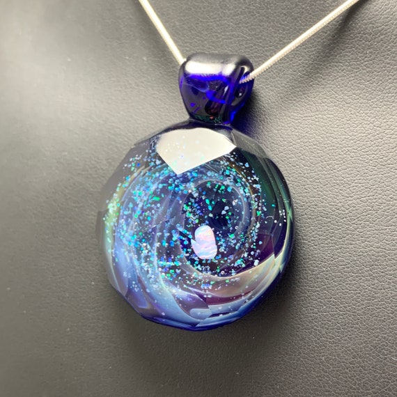 手作りのファセット加工宇宙ガラスペンダント - Etsy 日本