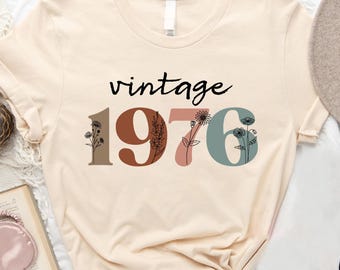 50th Wildflower Tshirt, Vintage 50th Birthday T-shirt, 50th Birthday Gift, 50th Birthday Women, 50th Birthday Friend, 1976 Birthday Shirt