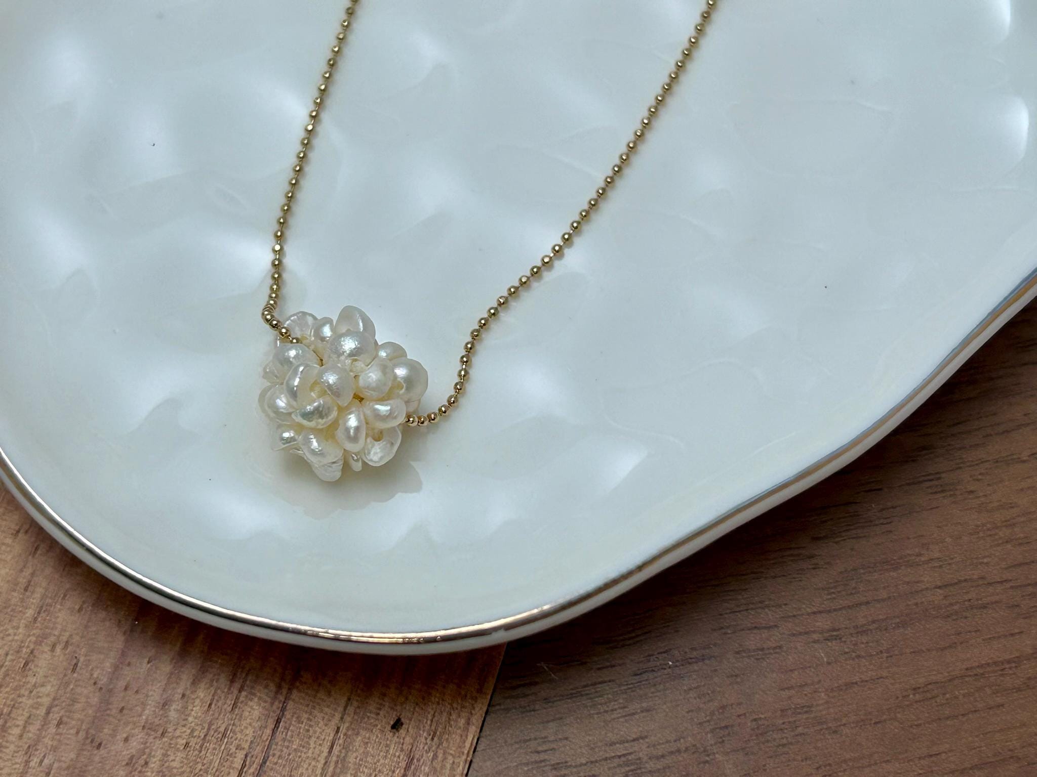 BALL O PEARLS White Pearl Ball Cluster Gold Filled Chain