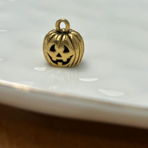 PUMPKIN Gold Based Metal Charm for HALLOWEEN Jewelry Making/Jewelry Supplies/Jewelry Making/Jewelry Crafting