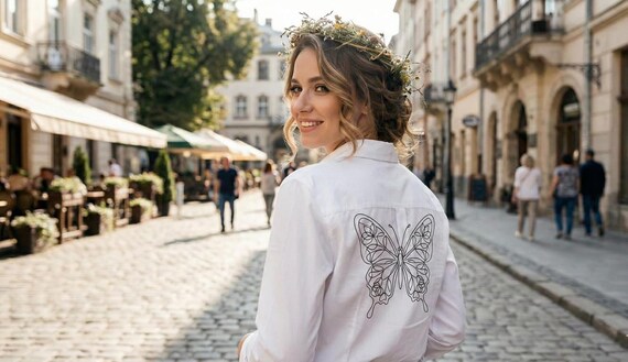 Butterfly Line Art SVG PNG | Geometric Floral Clipart (Digital Download)