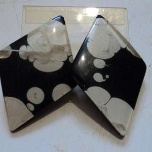 Pierced earrings studs post black and white cloudy diamond shape vintage costume jewelry