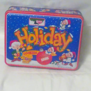 Collectible vintage keebler tin cookie keeper kitchen storage sewing room storage
