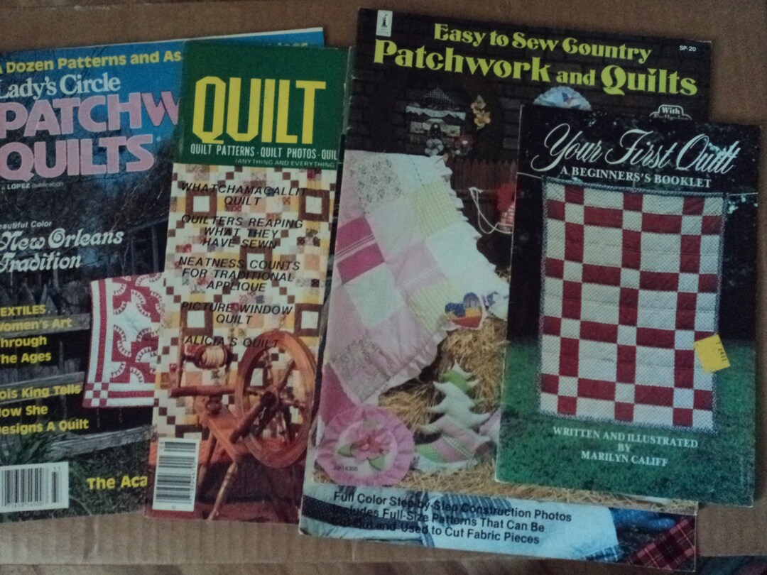 Lot of 30 Vintage Quilting Books Leaflets Quilt Magazines Crafts Patterns