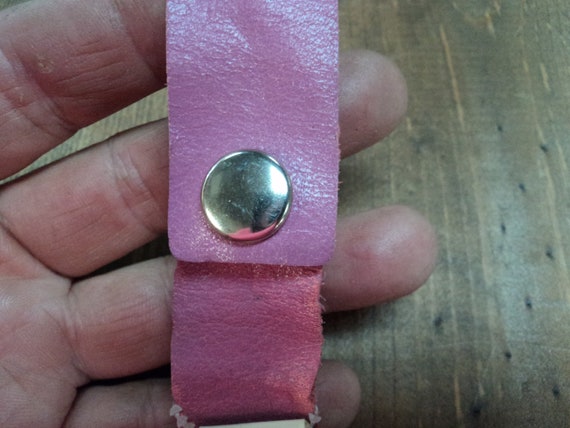 Vintage pink leather Faded Glory beaded snap clou… - image 3