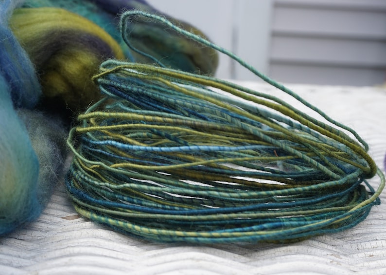 Wool fiber wire deep green and deep blue merino wool image 5