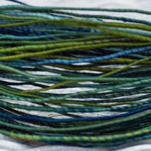 Wool fiber wire deep green and deep blue merino wool image 3