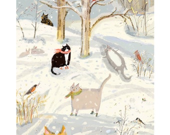 Könnte beinhalten: Eine verschneite Winterlandschaft mit drei Katzen, die Schals tragen, und einem roten Kardinal, der auf einem Ast sitzt. Die Katzen gehen durch den Schnee, und der Kardinal schaut auf sie herab. Der Hintergrund ist ein verschneiter Wald mit Bäumen und Büschen.