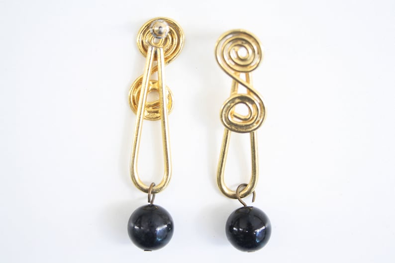 Vintage Black and Gold Tone Swirl Pattern Dangle Retro Pierced Earrings