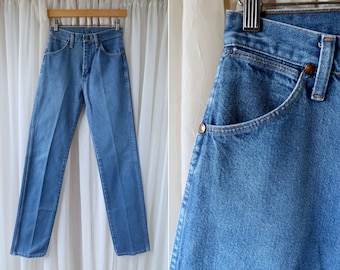 26x34:  Super High Rise Wrangler Vintage Medium Wash Denim Jeans