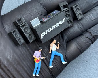 1/64 Scale DJ Pioneer Figur Set - Diorama Accessories