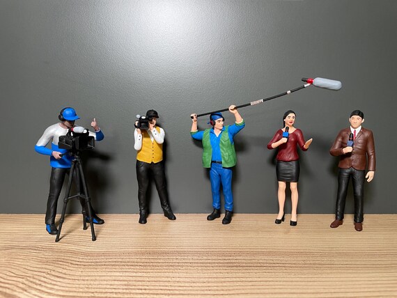 1/18 Scale Cameraman Photographer and Reporter Figure Set - Etsy