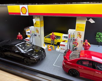 1/18 Scale Shell Petrol Station Worker Figure Set - Etsy Canada