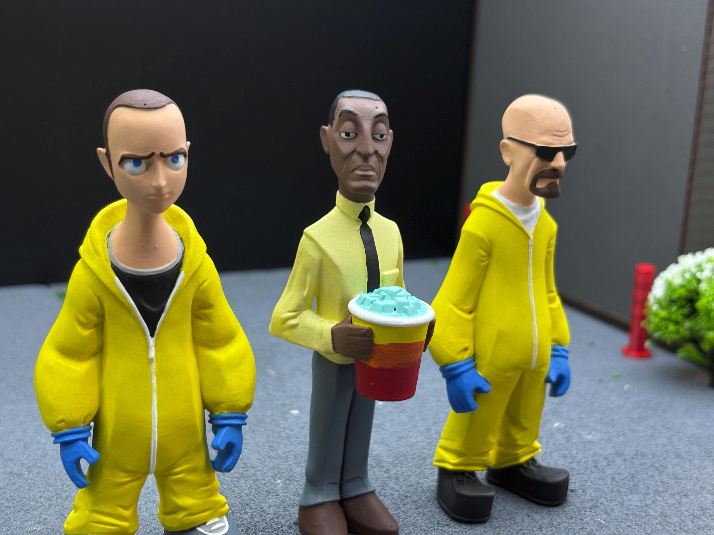 Walter White , Jesse Pinkman, Gustavo Fring Breaking Bad Figure 1