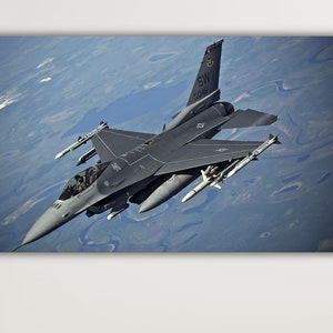 Poster F-16 Falcon, impression de motif avion militaire F-16, avion de chasse F-16 Falcon prêt à accrocher sur toile, cadeau pour fan militaire, avion F-16 Tomcat