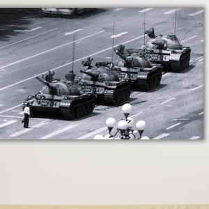 Tank Man Tiananmen Leinwand,Tank Man Tiananmen Poster,Tank Man Tiananmen Druck,Tank Man Tiananmen Platz 1989 Leinwanddruck - Leinwand Wandkunst