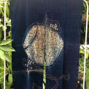 Indigo Shibori Noren Vorhang: Sashiko-Nähte, japanisches Upcycled-Dekor
