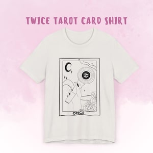 Camiseta gráfica con luz inspirada en las cartas del tarot TWICE/ONCE