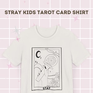 STRAY KIDS | STAY | Camiseta gráfica Lightstick inspirada em cartas de tarô