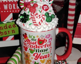 Adorno para taza de imitación batida navideña inspirado en Mickey Mouse