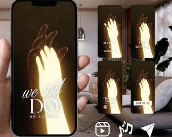 Puede incluir: Un smartphone que muestra una invitación digital con un gráfico de manos entrelazadas brillantes sobre un fondo oscuro. El texto dice we still DO 09.20.2025. Vistas previas de pantallas pequeñas muestran texto como VOW RENEWAL y CLICK THE LINK.