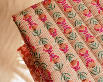 Folk floral quilted cotton fabric - reversible vintage botanical padded fabric - warm earthy sewing material for jackets, quilts