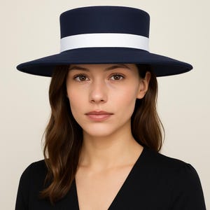 Melania Trump geïnspireerde zwarte hoge hoed elegante staalachtige mode voor theekransje, derby, kerk, geweldig huwelijkscadeau voor haar, vintage zomerlook