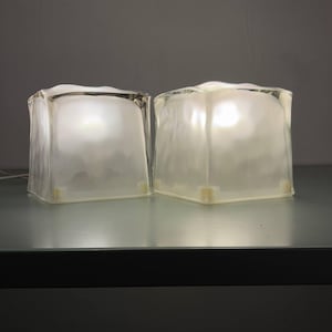 IKEA Iviken ijsblokjeslamp | Vintage Scandinavisch glas jaren 90 | Gematteerde brutalistische tafellamp | Zware geometrische gloed afbeelding 13