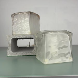 IKEA Iviken ijsblokjeslamp | Vintage Scandinavisch glas jaren 90 | Gematteerde brutalistische tafellamp | Zware geometrische gloed afbeelding 4