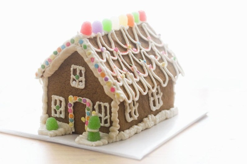 How To A Make A Gingerbread House