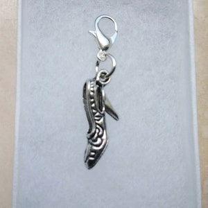 High Heel Shoe, Clip On Charm, Planner Charm, Zipper Pull, Purse Charm, Silver Plated Claw Clasp With Tibetan Silver Charm