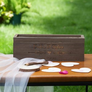 Libro de firmas de boda rústico alternativo: caja de madera personalizada con 150 corazones – Libro de firmas grabado a medida