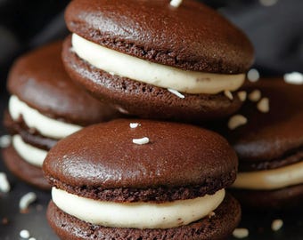 Klasyczny przepis na Whoopie Pie, czekoladowe kanapki do pobrania
