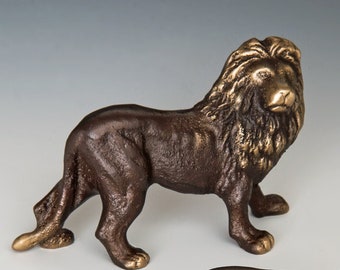 King Lion Bronze figurine, African Plains Animal