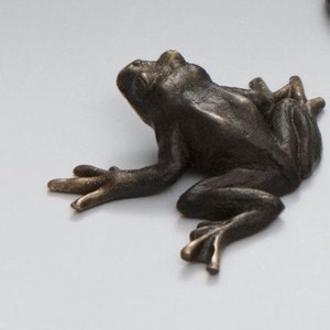 Solid Bronze Frog figurine - Item #706, amphibian sand cast bild 3